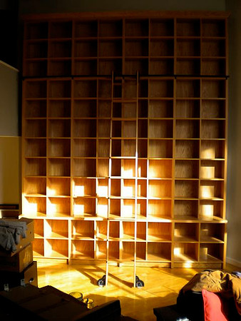 Custom built-in bookshelves and wall unit at Bleecker str. picture 2, Manhattan by OzanCraft NYC.