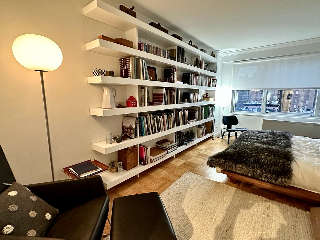 Floating Shelves with Hidden Steel Armatures — East 61st Street